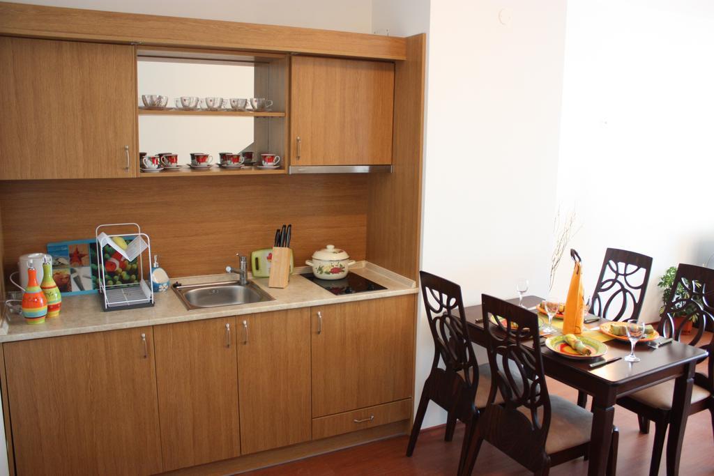 White Coast Beach Apartments Kavarna Ngoại thất bức ảnh