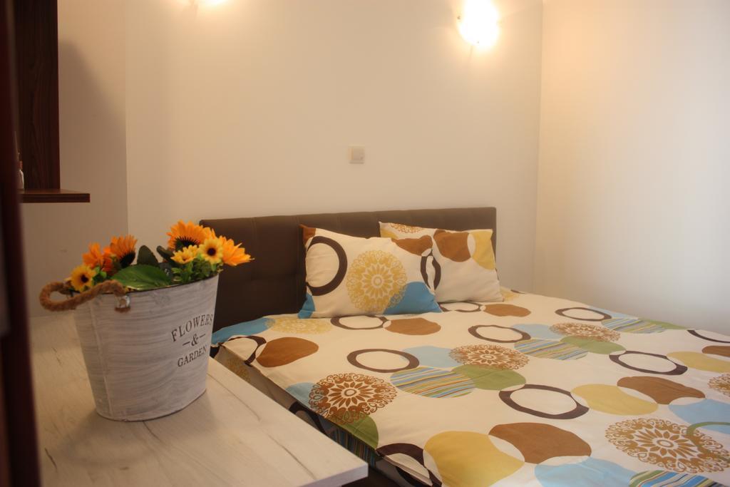 White Coast Beach Apartments Kavarna Ngoại thất bức ảnh